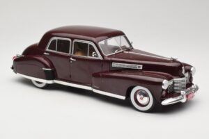 Cadillac Fleetwood 60 Special Sedan Raudonas MCG 1:18 MCG18071 Metalas - nuotrauka 4 iš 6