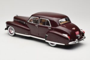 Cadillac Fleetwood 60 Special Sedan Raudonas MCG 1:18 MCG18071 Metalas - nuotrauka 5 iš 6