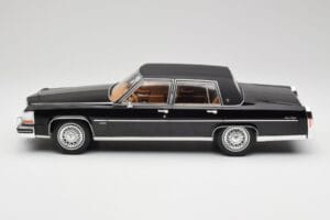 Cadillac Fleetwood Brougham Juodas MCG 1:18 MCG18250 Metalas - nuotrauka 3 iš 6