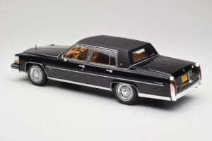 Cadillac Fleetwood Brougham Juodas MCG 1:18 MCG18250 Metalas - nuotrauka 5 iš 6