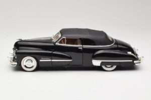 Cadillac Series 62 Juodas Anson 1:18 30345 Metalas - nuotrauka 4 iš 8