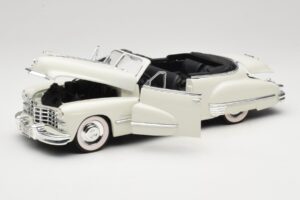 Cadillac Series 62 Kabrioletas Baltas Anson 1:18 30335 Metalas - nuotrauka 2 iš 8
