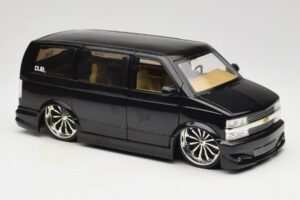 Chevrolet Astro Van Tuned Juodas Jada 1:18 63122 Metalas - nuotrauka 6 iš 8