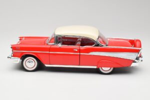 Chevrolet Bel Air Matador Raudonas & India Dramblio Kaulas Road Legends 1:18 92109 Metalas - nuotrauka 4 iš 8