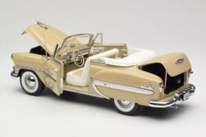 Chevrolet Bel Air Kabrioletas Kreminis Sun Star 1:18 1623 Metalas - nuotrauka 5 iš 8