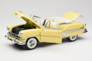 Chevrolet Bel Air Kabrioletas Geltonas Sun Star 1:18 1712 Metalas - nuotrauka 2 iš 8