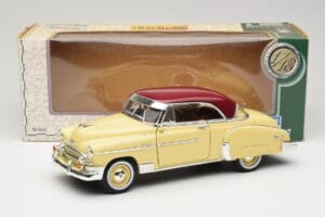 Chevrolet Bel Air Geltonas & Raudonas Motormax 1:18 73111 Metalas - nuotrauka 8 iš 8