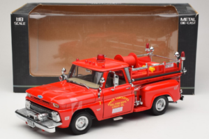 Chevrolet C-20 Fire Truck Sun Star 1:18 1383 Metalas - nuotrauka 6 iš 6