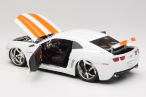 Chevrolet Camaro Concept Tuned Baltas Jada 1:18 63014 Metalas - nuotrauka 5 iš 8