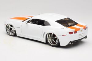 Chevrolet Camaro Concept Tuned Baltas Jada 1:18 63014 Metalas - nuotrauka 7 iš 8