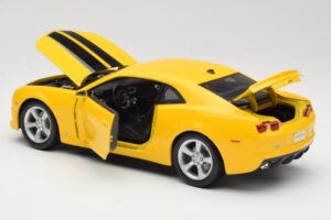 Chevrolet Camaro SS RS Geltonas Maisto 1:18 31173 Metalas - nuotrauka 5 iš 8