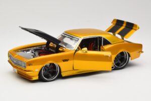 Chevrolet Camaro Z/28 Auksinis Maisto 1:18 31066 Metalas - nuotrauka 2 iš 8