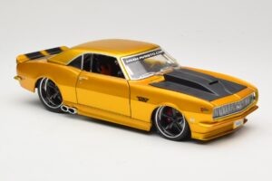 Chevrolet Camaro Z/28 Auksinis Maisto 1:18 31066 Metalas - nuotrauka 6 iš 8