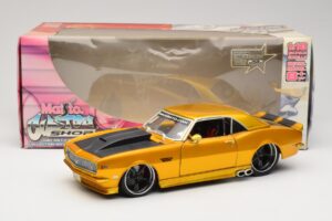Chevrolet Camaro Z/28 Auksinis Maisto 1:18 31066 Metalas - nuotrauka 8 iš 8