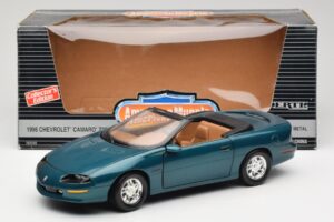 Chevrolet Camaro Z28 Kabrioletas Žalias American Muscle 1:18 7231D0 Metalas - nuotrauka 8 iš 8