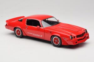 Chevrolet Camaro Z28 Yenko Turbo Z Raudonas GreenLight 1:18 12999 Metalas - nuotrauka 6 iš 8