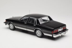 Chevrolet Caprice Juodas MCG 1:18 MCG18113 Metalas - nuotrauka 5 iš 6