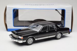 Chevrolet Caprice Juodas MCG 1:18 MCG18113 Metalas - nuotrauka 6 iš 6