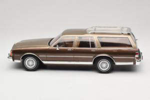 Chevrolet Caprice Estate Wagon Smėlio MCG 1:18 MCG18476 Metalas - nuotrauka 3 iš 6