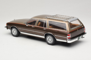 Chevrolet Caprice Estate Wagon Smėlio MCG 1:18 MCG18476 Metalas - nuotrauka 5 iš 6