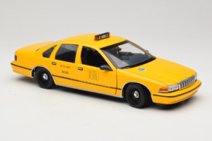 Chevrolet Caprice NYC Taksi UT Models 1:18 180142095 Metalas - nuotrauka 6 iš 8