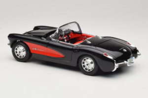 Chevrolet Corvette C1 Juodas & Raudonas Bburago 1:18 3034-M1 Metalas - nuotrauka 7 iš 8