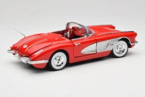 Chevrolet Corvette C1 Raudonas Motormax 1:18 73100TC Metalas - nuotrauka 3 iš 8