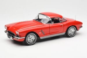 Chevrolet Corvette C1 Kabrioletas Roman Raudonas AUTOart 1:18 71102 Metalas