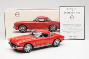 Chevrolet Corvette C1 Kabrioletas Roman Raudonas AUTOart 1:18 71102 Metalas - nuotrauka 8 iš 8