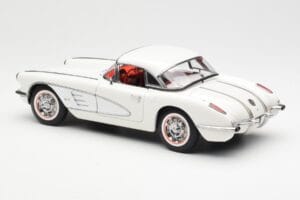 Chevrolet Corvette C1 Spider Hard Top Snowcrest Baltas AUTOart 1:18 71147 Metalas - nuotrauka 7 iš 8