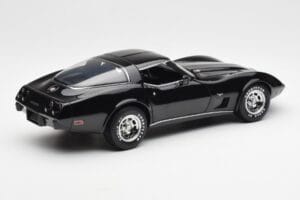 Chevrolet Corvette C3 Juodas UT Models 1:18 21071 Metalas - nuotrauka 3 iš 8
