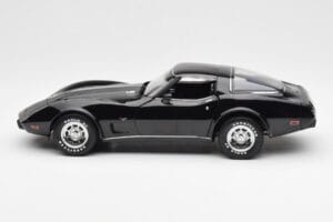 Chevrolet Corvette C3 Juodas UT Models 1:18 21071 Metalas - nuotrauka 4 iš 8