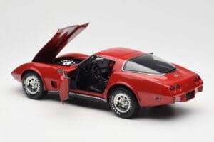 Chevrolet Corvette C3 Raudonas UT Models 1:18 21073 Metalas - nuotrauka 5 iš 8