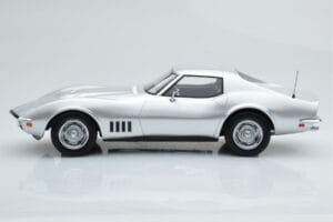 Chevrolet Corvette C3 Sidabrinis Norev 1:18 189032 Metalas - nuotrauka 3 iš 6
