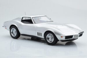 Chevrolet Corvette C3 Sidabrinis Norev 1:18 189032 Metalas - nuotrauka 4 iš 6