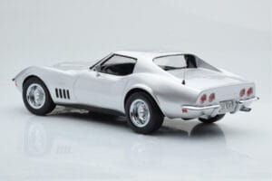 Chevrolet Corvette C3 Sidabrinis Norev 1:18 189032 Metalas - nuotrauka 5 iš 6