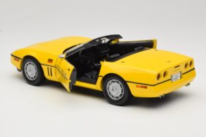Chevrolet Corvette C4 Indianapolis 500 Pace Car Geltonas Greenlight 1:18 11801-06 Metalas - nuotrauka 5 iš 8