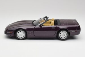 Chevrolet Corvette C4 LT4 Kabrioletas Violetinis Metalinis Maisto 1:18 50277 Metalas - nuotrauka 4 iš 8