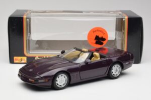 Chevrolet Corvette C4 LT4 Kabrioletas Violetinis Metalinis Maisto 1:18 50277 Metalas - nuotrauka 8 iš 8