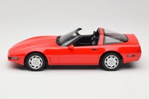 Chevrolet Corvette C4 Torch Red GT Spirit 1:18 GT537 Derva - nuotrauka 3 iš 6