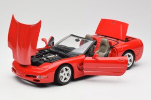 Chevrolet Corvette C5 Kabrioletas Raudonas Bburago 1:18 3076 Metalas - nuotrauka 2 iš 8