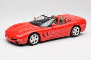 Chevrolet Corvette C5 Kabrioletas Raudonas Bburago 1:18 3076 Metalas