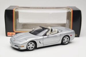 Chevrolet Corvette C5 Kabrioletas Sidabrinis Maisto 1:18 50317 Metalas - nuotrauka 8 iš 8