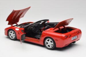 Chevrolet Corvette C5 Kabrioletas Torch Raudonas Maisto 1:18 50318 Metalas - nuotrauka 5 iš 8