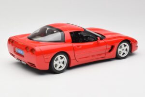 Chevrolet Corvette C5 Raudonas Bburago 1:18 3066 Metalas - nuotrauka 3 iš 8