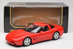 Chevrolet Corvette C5 Raudonas Bburago 1:18 3066 Metalas - nuotrauka 8 iš 8
