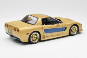 Chevrolet Corvette C5 Guldstrand Signature Edition Auksinis Maisto 1:18 31657 Metalas - nuotrauka 3 iš 8