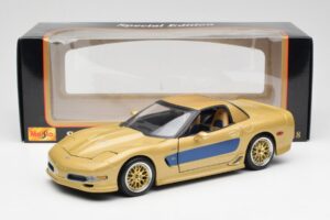 Chevrolet Corvette C5 Guldstrand Signature Edition Auksinis Maisto 1:18 31657 Metalas - nuotrauka 8 iš 8