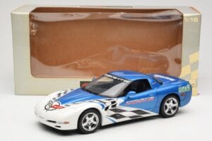 Chevrolet Corvette C5 Pace Car Rolex 24 at Daytona 1999 UT Models 1:18 39944 Metalas - nuotrauka 8 iš 8
