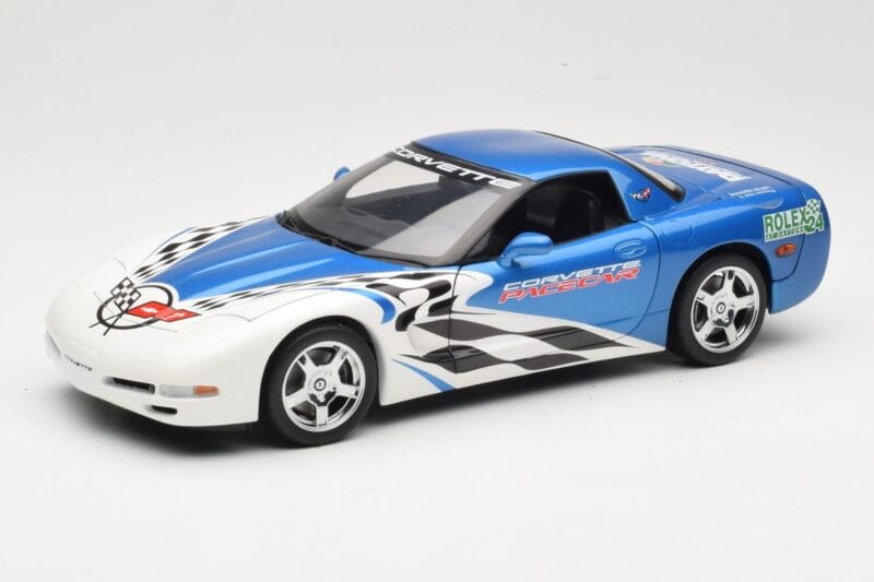 Chevrolet Corvette C5 Pace Car Rolex 24 at Daytona 1999 UT Models 1:18 39944 Metalas
